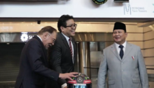 Presiden Prabowo Subianto bertemu PM Malaysia Anwar Ibrahim di Menara Kembar Petronas, Kuala Lumpur. (Dok. Tim Media Prabowo)