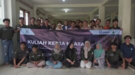 Mahasiswa Politeknik Manufaktur (Polman) Bandung menjalankan program Kuliah Kerja Nyata (KKN) 2024 di Desa Cibuluh, Kecamatan Tanjung Siang, Kabupaten Subang. (Dok. Sambega Shofiyyul Millah)