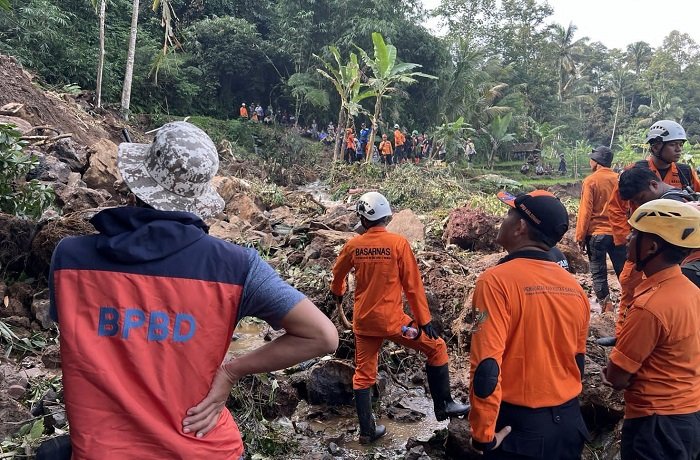  SAR gabungan masih terus berupaya melakukan penanganan serta mencari satu korban hilang akibat longsor yang terjadi di Kabupaten Subang, Jawa Barat. (BPBD Kabupaten Subang)