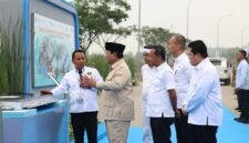 Presiden Prabowo Subianto dalam acara groundbreaking proyek di area Artha Industrial Hills, Karawang, Jawa Barat. (Dok. Tim Media Prabowo)