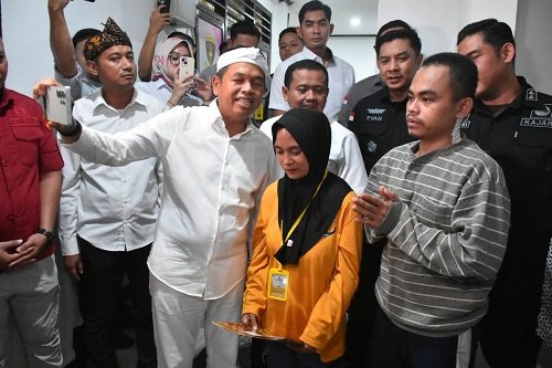 Usep pembeli motor hasil curian, akhirnya dibebaskan Kejari Sumedang melalui proses restorative justice (RJ) setelah menjalani dua bulan proses penahanan.( Dok.Hallojabar.com / Dody Nsh )