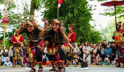 Jaipong: Getaran Pesona Gerak Dinamis Kebanggaan Tanah Pasundan