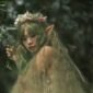 Ilustrasi Lutung Kasarung dengan Purbasari di tengah hutan yang rimbun, menggambarkan momen kebersamaan mereka selama masa pengasingan sang putri. Gambar ini menangkap esensi persahabatan yang kuat antara manusia dan makhluk mitologis dalam cerita rakyat Sunda yang melegenda.