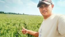 Warendi mengumumkan komitmen dan program strategisnya untuk mewujudkan desa yang mandiri, produktif, sejahtera, dan berlanjut. (Dok. Pribadi)