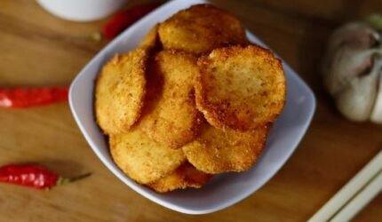 Sensasi Pedas Seblak Bandung: Dari Kaki Lima hingga Jadi Fenomena Kuliner